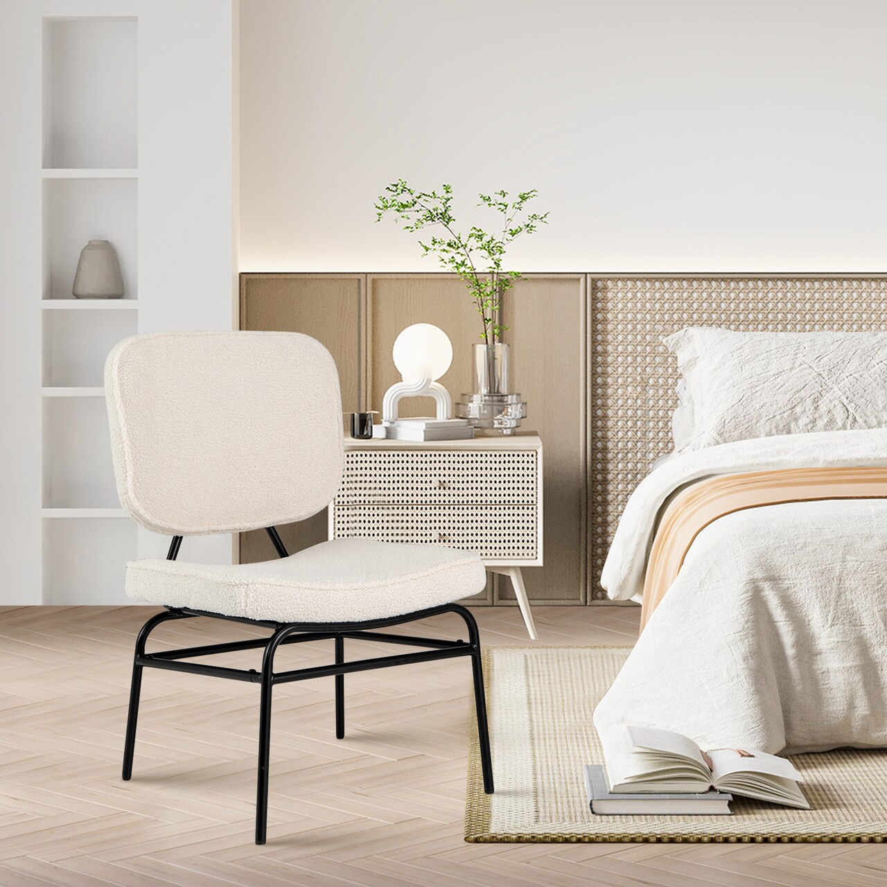 Upholstered Sherpa Accent Chair: Cozy Reading Chair with Soft Sponge Padding